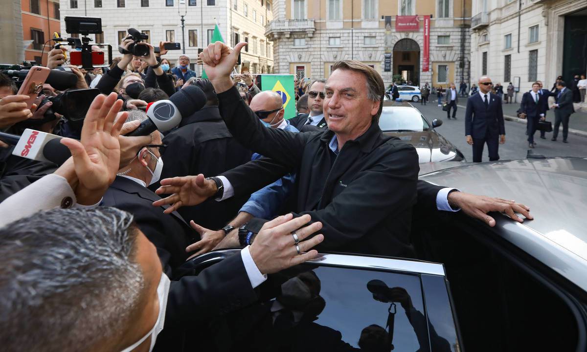 Bolsonaro viajou a Roma, na Itália, para participar de reuniões do G20