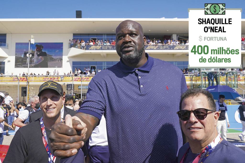 000_9QC7LM.jpg2 SHAQUILLE O'NEAL