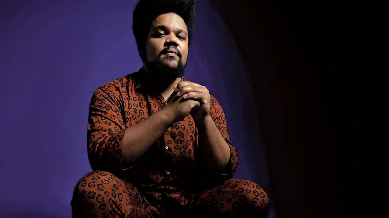 RAÍZES MUSICAIS - Amaro Freitas: ele superou a infância pobre no Recife para se tornar sucesso no exterior -
