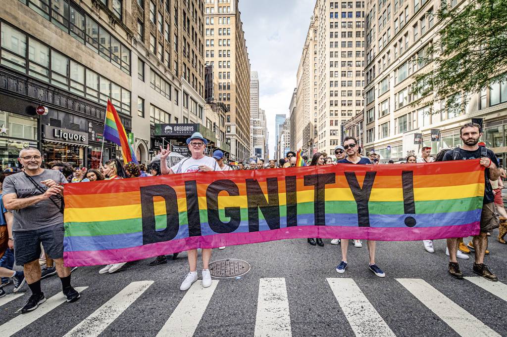 GettyImages-1233694574.jpg CONQUISTA AMEAÇADA - Parada gay em Nova York: luta para impedir a reversão de direitos em estados republicanos -
