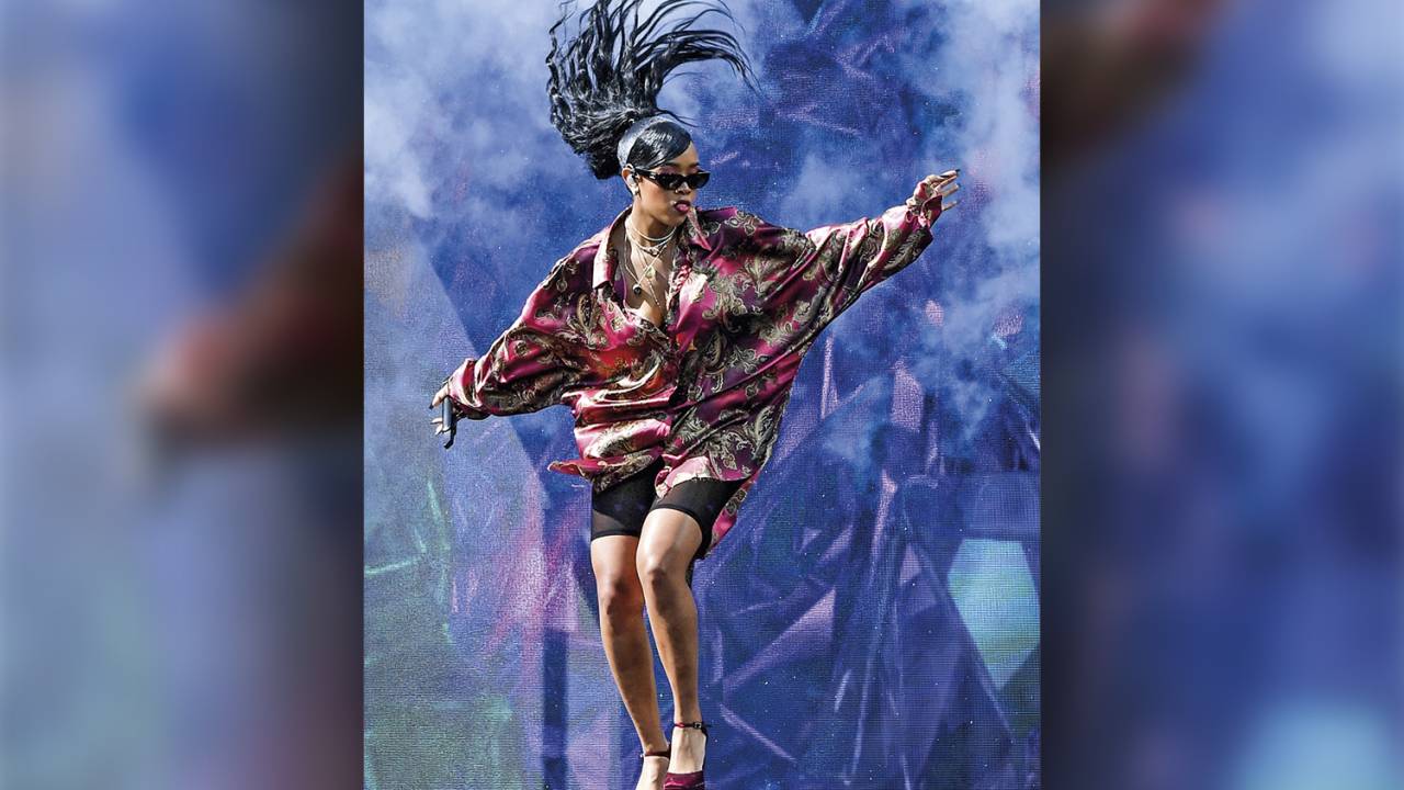 CHEIA DE ATITUDE - H.E.R.: indicada em oito categorias do próximo Grammy -