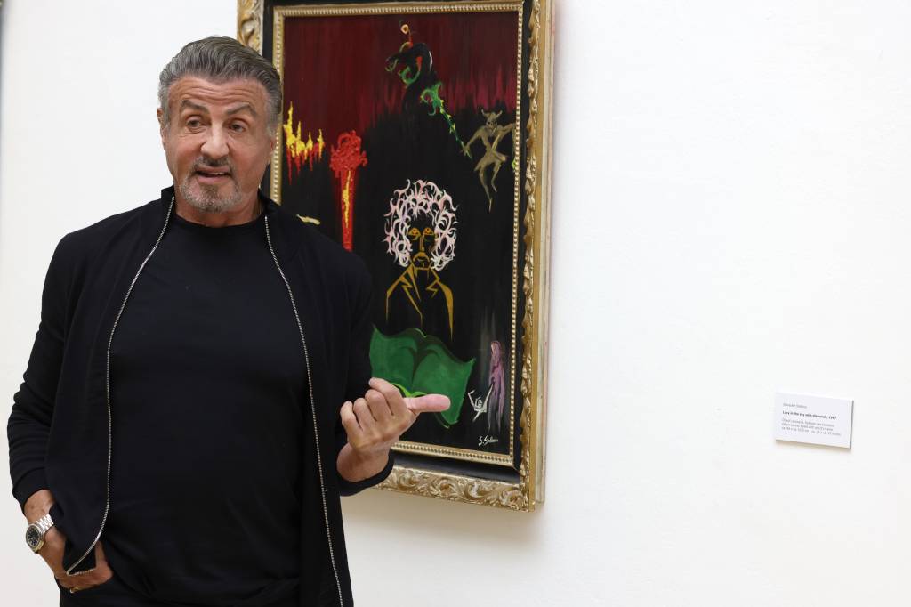 “Sylvester Stallone – Retrospektive zum 75. Geburtstag” Exhibition Opening In Hagen Sylvester Stallone durante abertura da exposição 'Sylvester Stallone: The Magic of Being', na Alemanha.