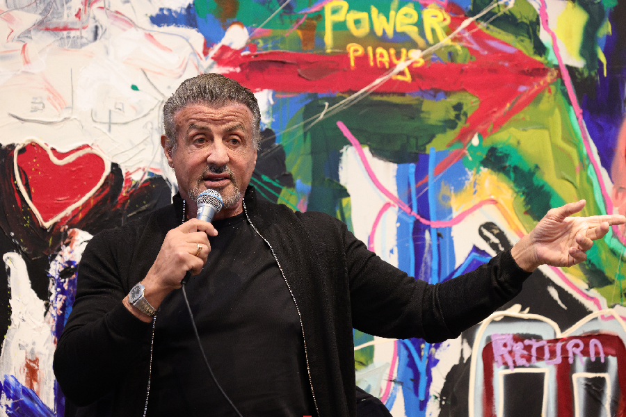 Sylvester Stallone durante abertura da exposição 'Sylvester Stallone: The Magic of Being', na Alemanha.