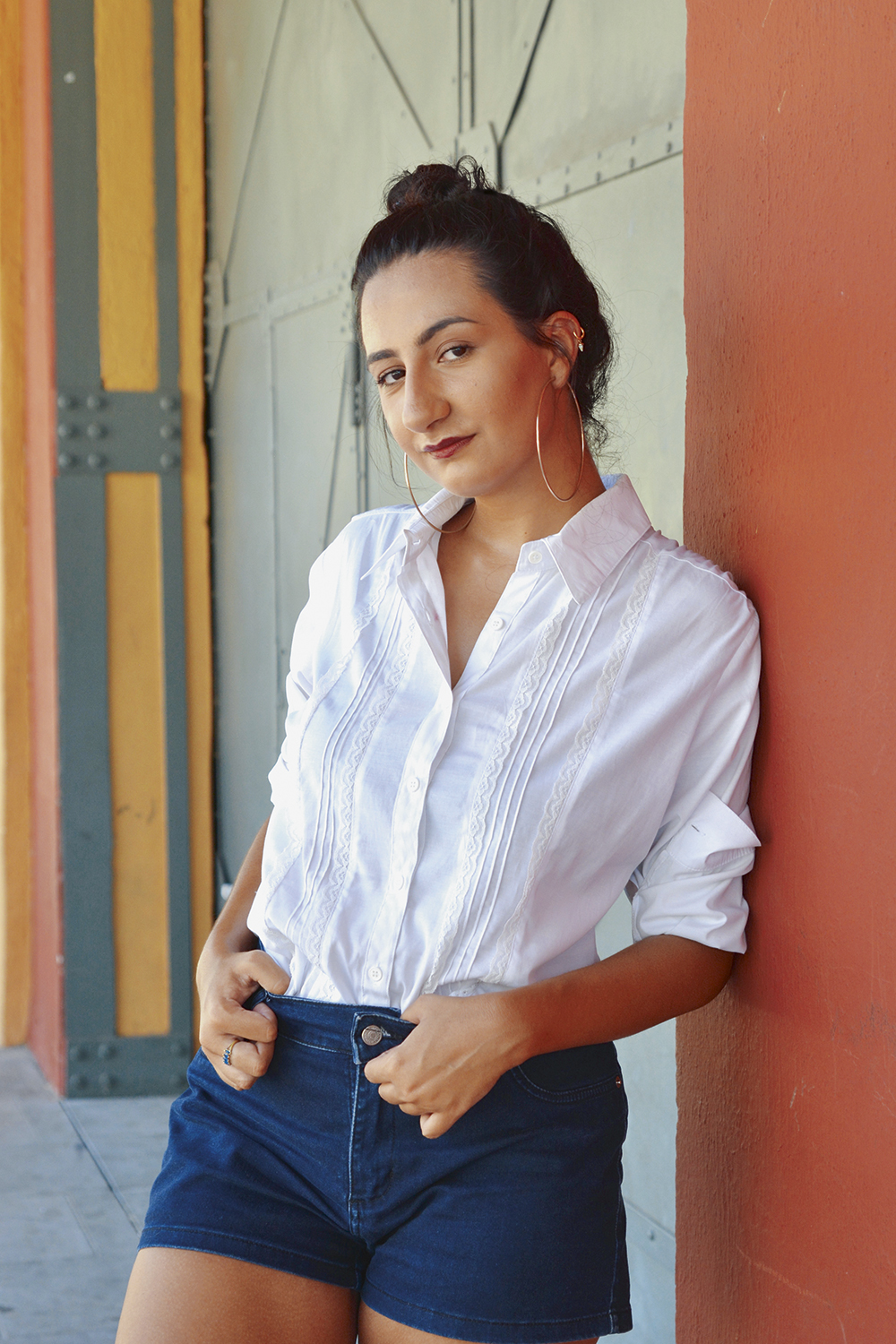LUIZA-DE-OLIVEIRA.jpg NOVA GERAÇÃO - A diretora de arte Luiza Oliveira, 23 anos, sofre de depressão e ansiedade desde a adolescência. Ela pertence a uma turma que lidera a quebra do tabu. “Nunca escondi minha doença” -