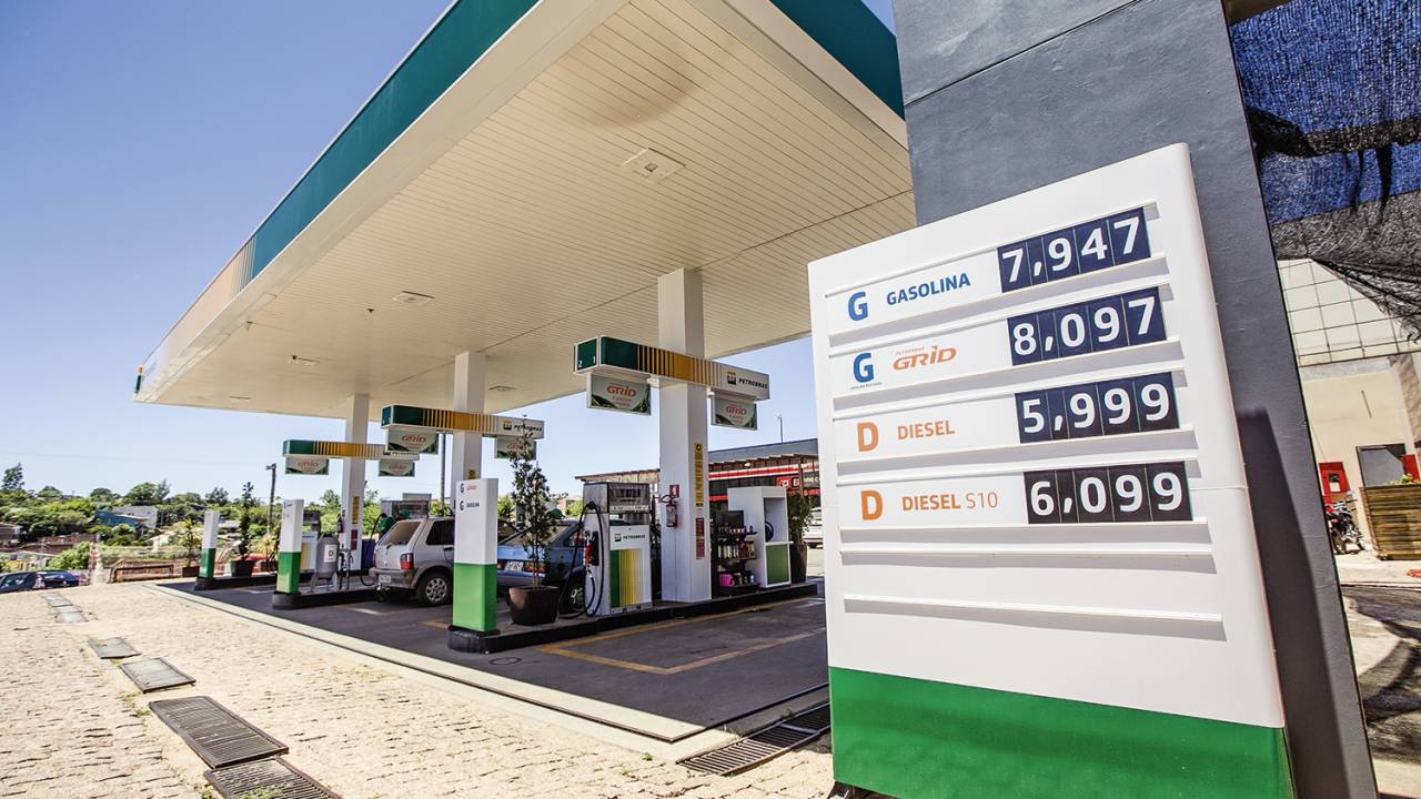 DESCONTROLE - Posto em Bagé (RS): os preços nas bombas em patamar inédito -