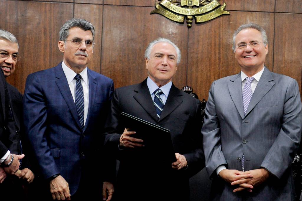 Presidência do Senado RENOVAÇÃO - Romero Jucá, Michel Temer e Renan Calheiros: os velhos caciques perderam poder no partido -