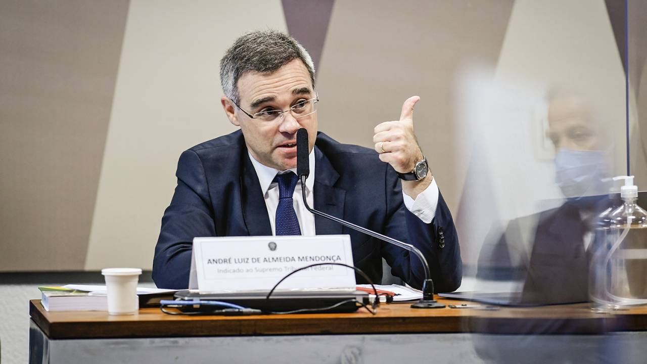 CURRÍCULO - Mendonça: advogado, pastor e ex-admirador de Sergio Moro -