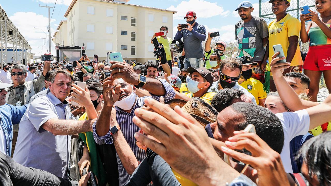 INVERSÃO - Bolsonaro: segundo a Brasmarket, de campeão de rejeição a líder de intenção de votos na Região Nordeste -