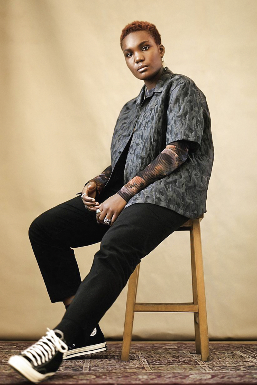 PING—ARLO-PARKS—INSTAGRAM-@ARLO.PARKS-122-2021.jpg2 PODEROSA - Arlo: “A herança africana me deu ritmo e energia” -