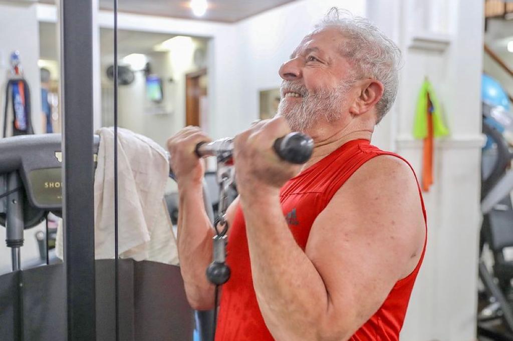 Lula malhando