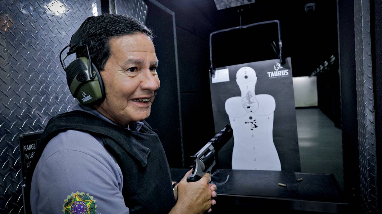 SEM REELEIÇÃO - Mourão: descartado, vice vai disputar uma vaga no Senado -