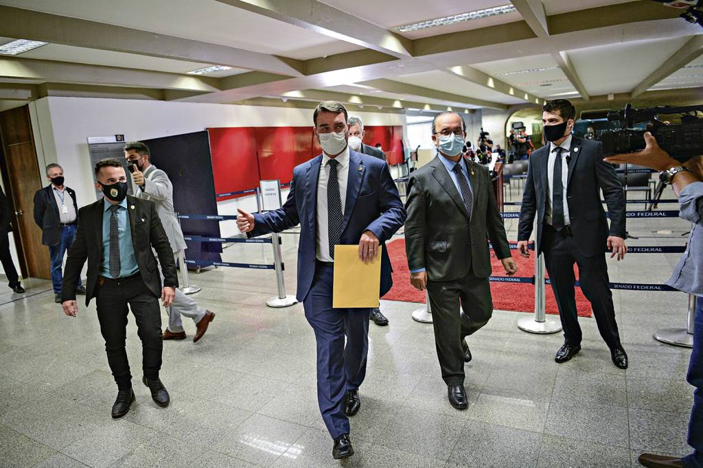 FLAVIO-BOLSONARO-BRASILIA.jpg ZERO UM - Flávio Bolsonaro: responsável pela coordenação da campanha -
