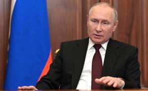 Russian President Putin addresses the nation O presidente russo, Vladimir Putin, tem fechado o cerco contra veículos independentes da imprensa -