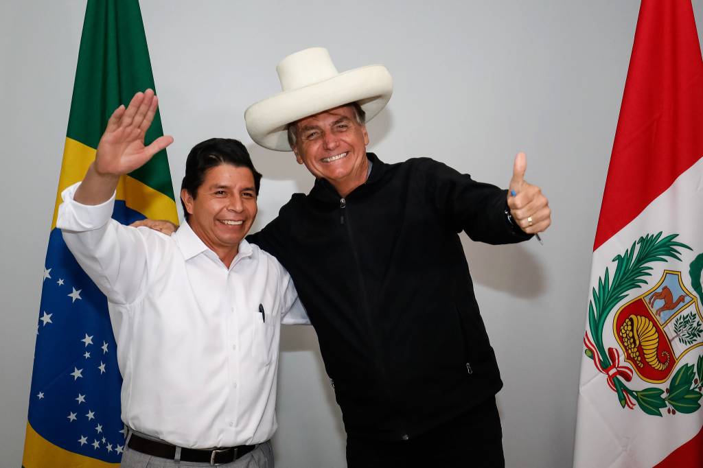 A ilusão da esquerda com o socialista alinhado a Bolsonaro