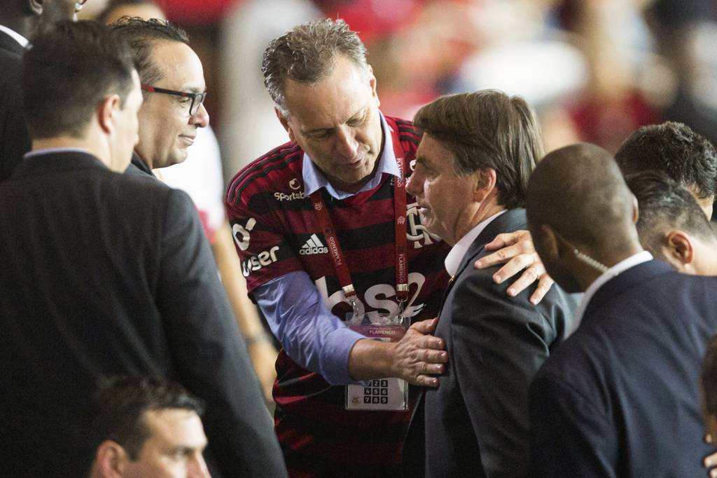 000_1MU4EK.jpg PROXIMIDADE - Bolsonaro com Landim: do Flamengo para a presidência do conselho da maior empresa do país -