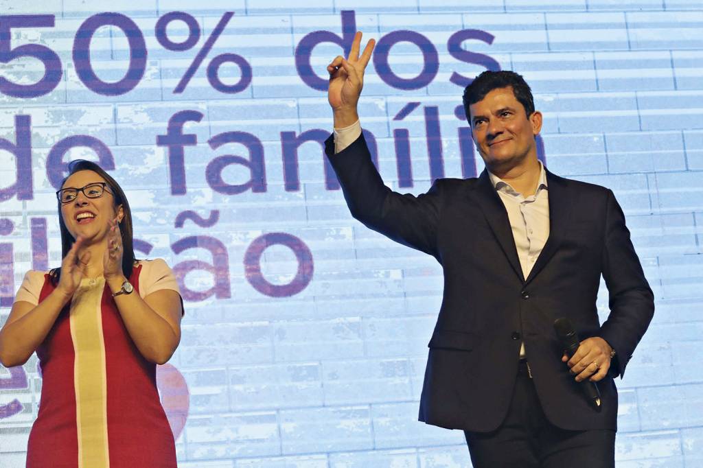 20220312131025346_46.jpg INIMIGOS ÍNTIMOS - Moro: o ex-juiz enfrenta resistências em seu partido, mas ainda não considera a possibilidade de desistir -