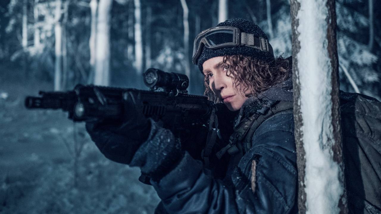 A atriz Noomi Rapace no filme 'Caranguejo Negro', da Netflix