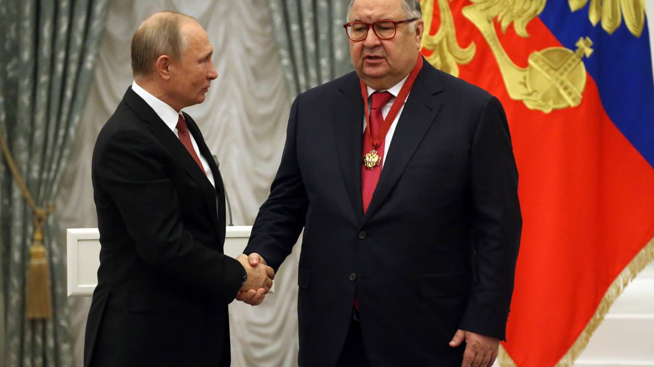 Vladimir Putin e bilionário russo Alisher Usmanov durante encontro em Moscou. 27/11/2018