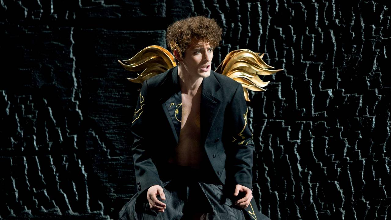 VOZ ANGELICAL - Orlinski, no palco: especialista em música sacra barroca -