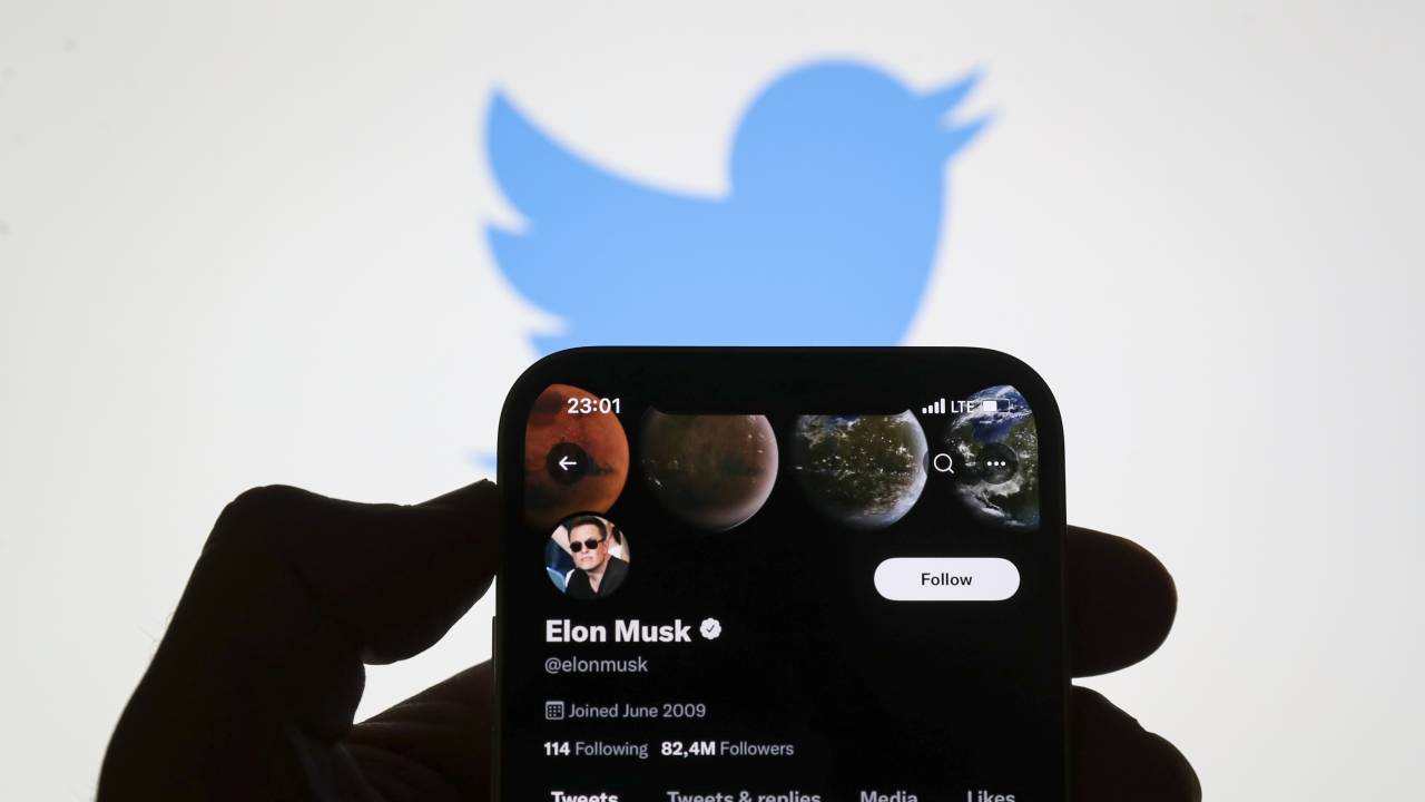 ANKARA, TURKIYE - APRIL 18: In this photo illustration Tesla and SpaceX CEO Elon Musk's twitter profile is displayed on a mobile phone screen in Ankara, Turkiye on April 18, 2022. Twitter announced it has accepted Elon Musk's offer to be purchased for $44 billion. (Photo by Celal Gunes/Anadolu Agency via Getty Images)