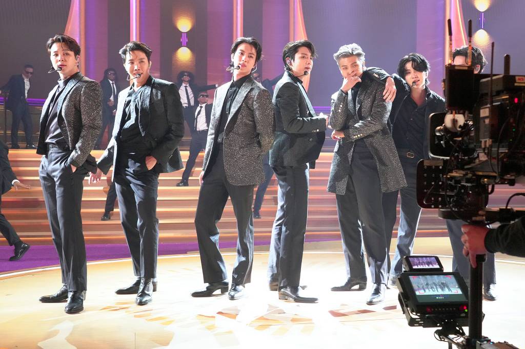 Fenômeno do K-pop, BTS confirma retorno após hiato de três anos