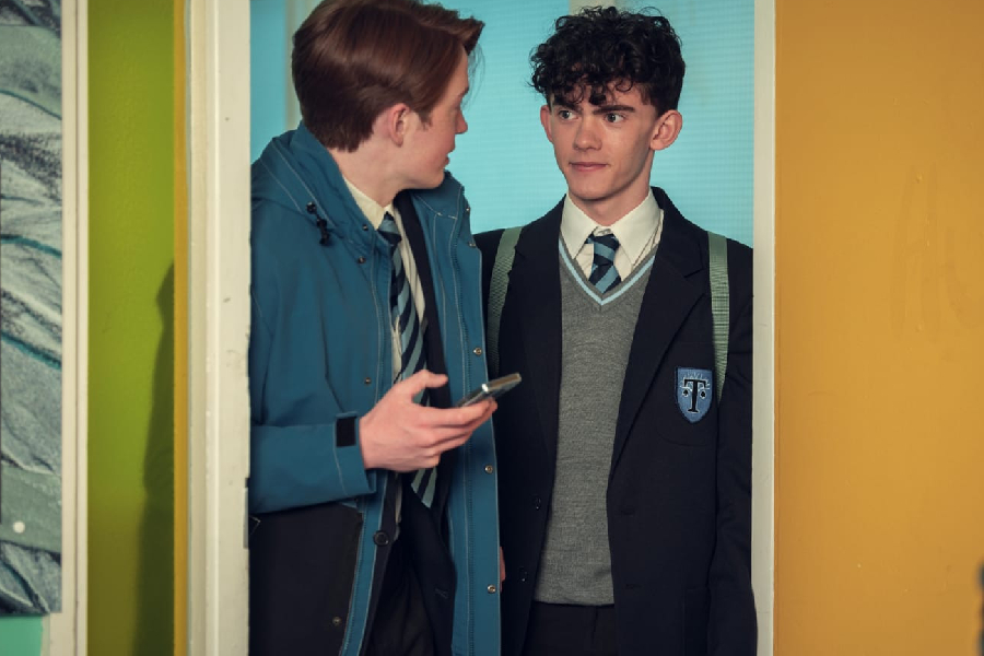 ‘Heartstopper’ faz retrato açucarado das agruras da juventude LGBT