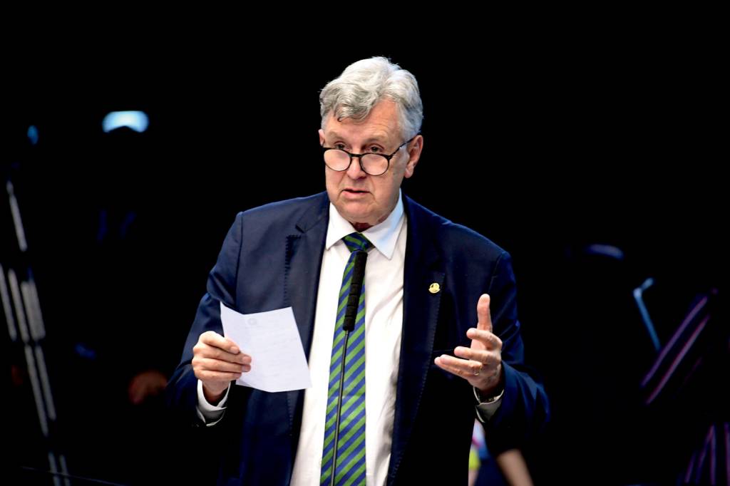 Plenário do Senado Luis Carlos Heinze (PP-RS) -
