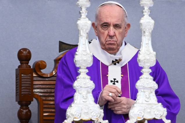 Papa Francisco celebrando missa do lado de fora da igreja paroquial de St. Publius na Piazzale dei Granai em Floriana, Valletta, Malta - Papa Francisco celebrando missa do lado de fora da igreja paroquial de St. Publius na Piazzale dei Granai em Floriana, Valletta, Malta -