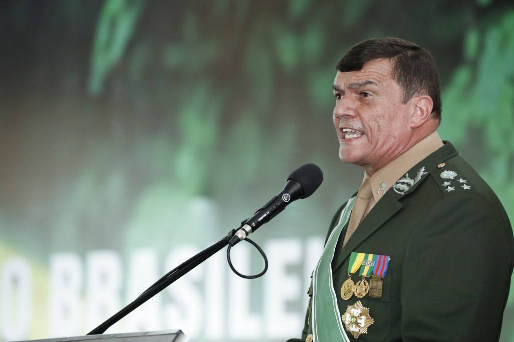 PAULO-SERGIO-MIN-DEFESA-31032022-passagem-de-comando-do-exercito_51974198886_o.jpg REAÇÃO - Paulo Sérgio: o ministro da Defesa viu “ofensa grave” contra os militares -