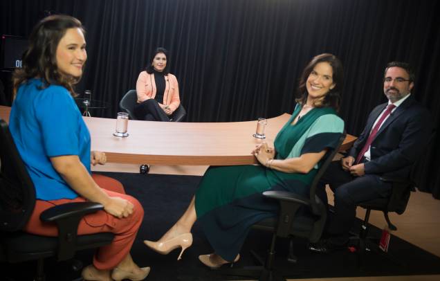 Carolina Ercolin, âncora da Rádio Eldorado, Clarissa Oliveira, colunista de Veja e Robson Bonin, editor da coluna Radar - Carolina Ercolin, âncora da Rádio Eldorado, Clarissa Oliveira, colunista de Veja e Robson Bonin, editor da coluna Radar -