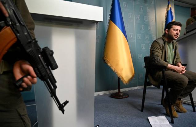 Zelensky durante fala em uma coletiva de imprensa, em Kiev - Zelensky durante fala em uma coletiva de imprensa, em Kiev -