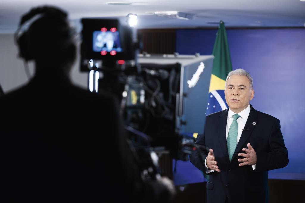 Fachin nega pedido para liberar pronunciamento de Queiroga sobre vacinação