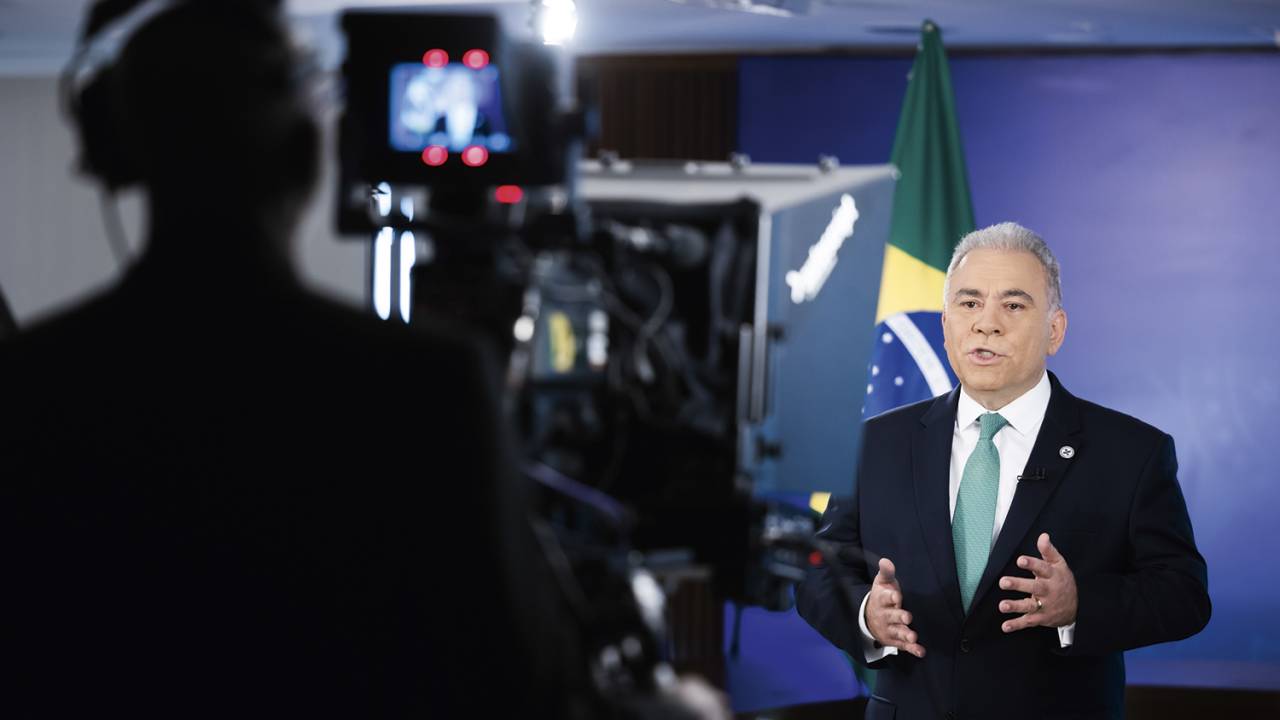 PRESSA - Queiroga na tevê: fim da emergência, mas estados pedem tempo -