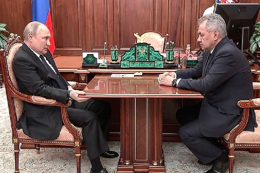 Vladimir Putin e o general Sergei Shoigu