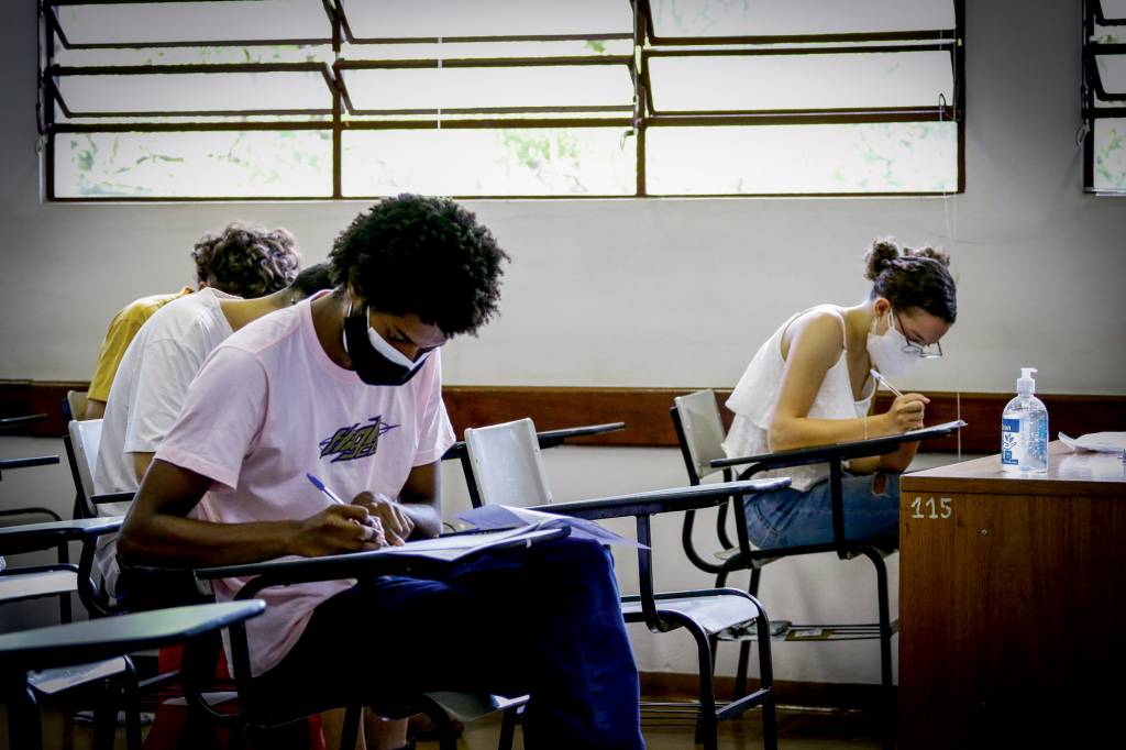 Cotas funcionam como bom motor para mobilidade social, dizem estudos