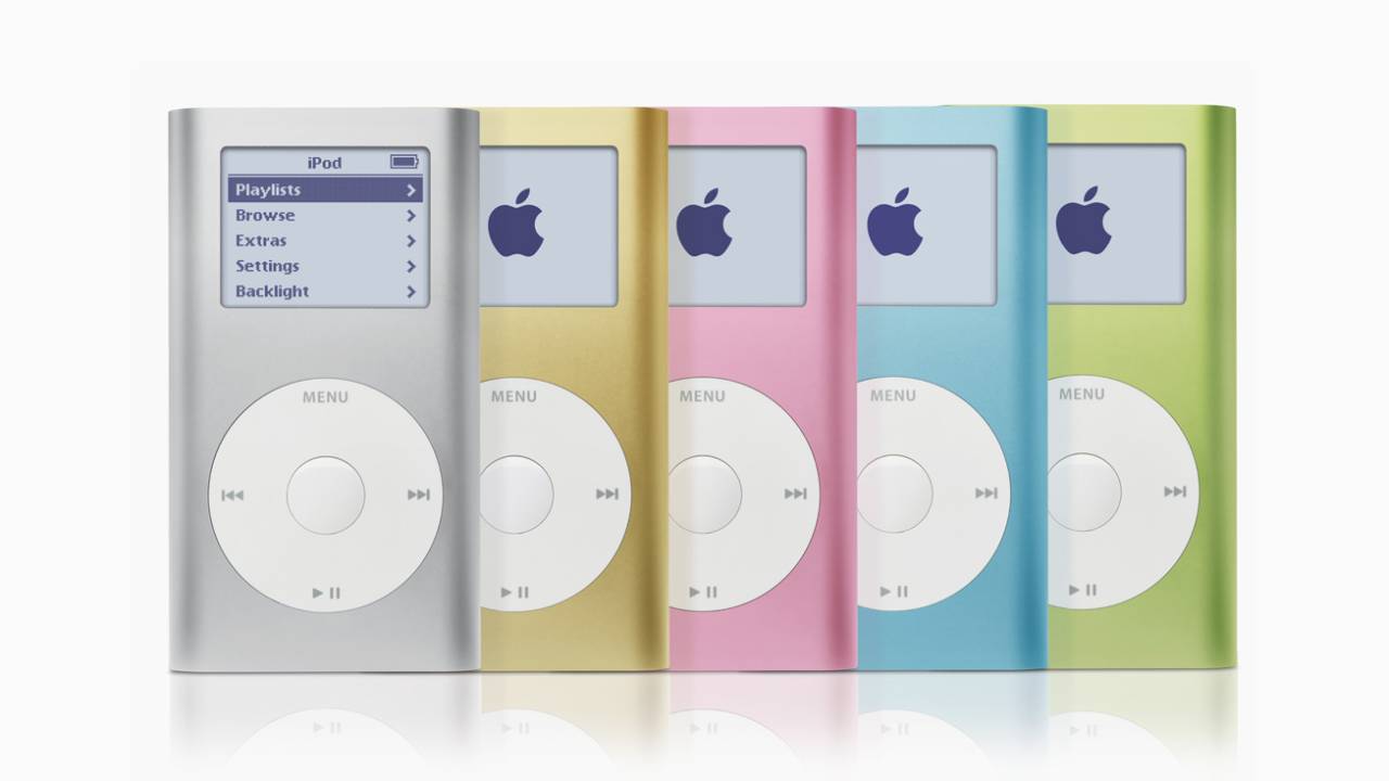 O iPod Mini, uma das versões do tocador de músicas aposentado pela Apple 20 anos após seu lançamento -