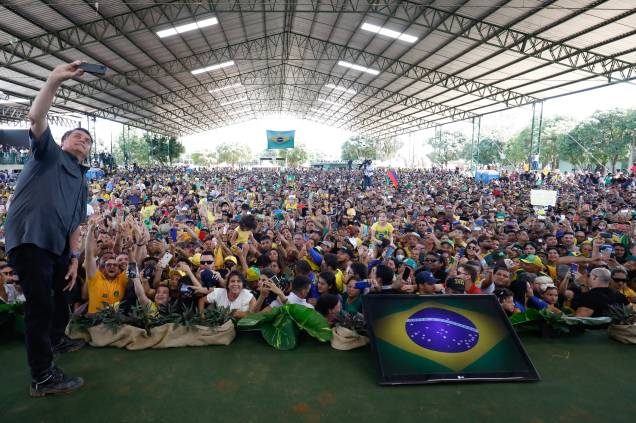 Paragominas - PA, 28/04/2022- Presidente Jair Bolsonaro, participa da Cerimônia de Regularização Fundiária. Paragominas - PA, 28/04/2022- Presidente Jair Bolsonaro, participa da Cerimônia de Regularização Fundiária.