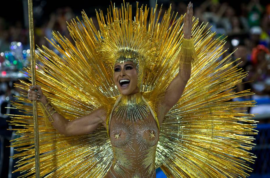 Sabrina Sato desfilando pela Vila Isabel no Carnaval de 2018, no Rio de Janeiro.