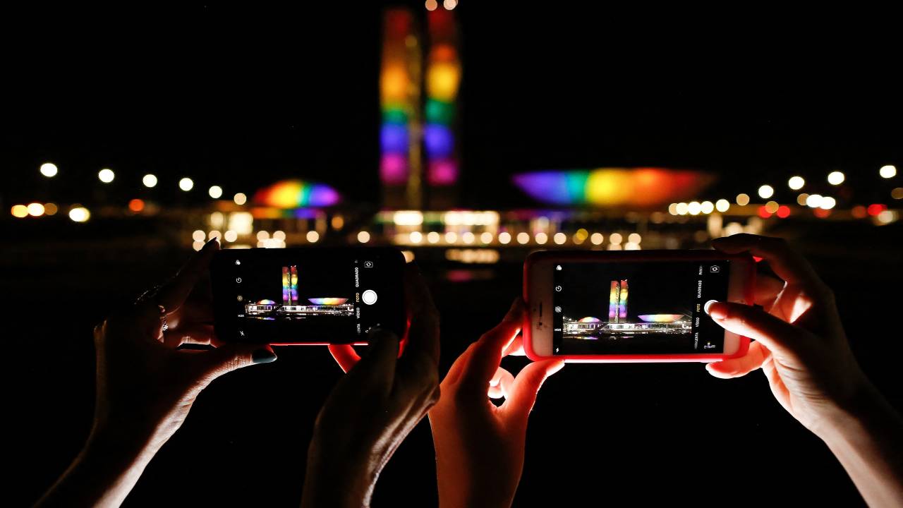 LGBT