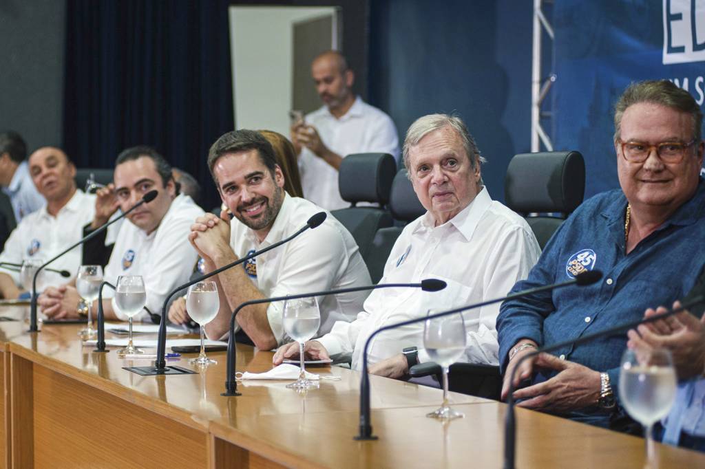 EDUARDO-LEITE-TASSO-JEREISSATI-2022-09.jpeg COTADOS - Eduardo Leite (RS) e Tasso Jereissati (CE): nomes cogitados para a vaga de vice -