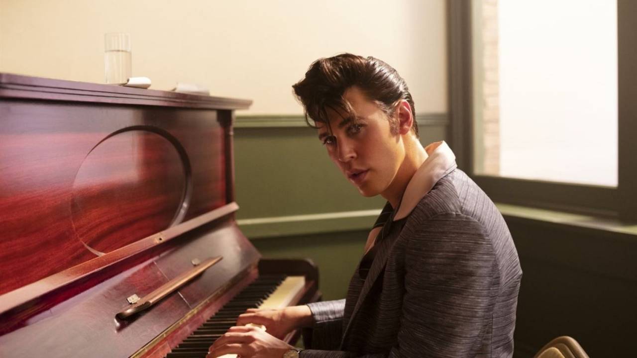 Austin Butler interpreta Elvis Presley no longa de Baz Luhrmann