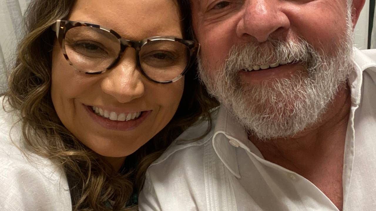 Lula e Janja a poucas horas do "sim"