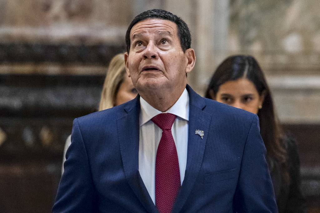 A novidade que pode definir o futuro do general Hamilton Mourão
