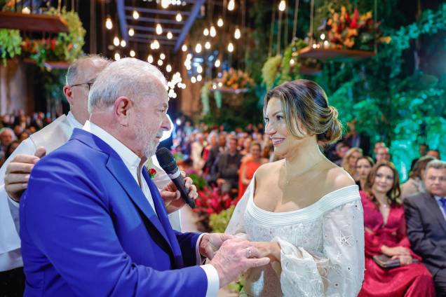 18/05/2022 - Cerimônia de casamento do ex-presidente Lula e a socióloga Rosângela Silva, a Janja, em São Paulo. 18/05/2022 - Cerimônia de casamento do ex-presidente Lula e a socióloga Rosângela Silva, a Janja, em São Paulo.