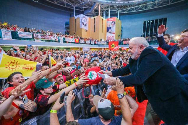 09/05/2022 - Lula participa de Ato "Lula Abraça Minas", em Belo Horizonte. 09/05/2022 - Lula participa de Ato "Lula Abraça Minas", em Belo Horizonte.