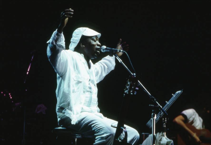 Milton Nascimento no show "Direitos Humanos Já", da Anistia Internacional, em 1980.