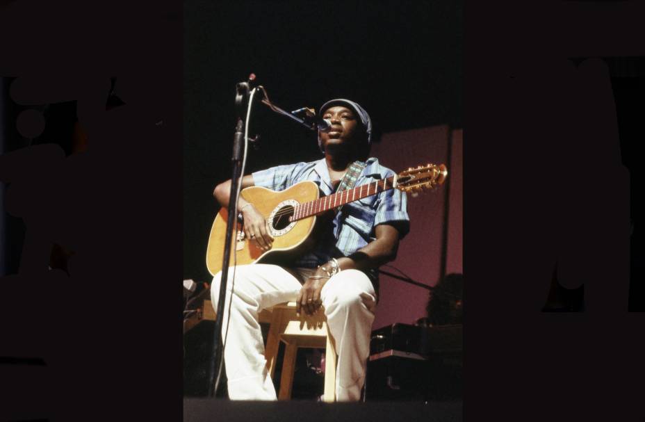 Milton Nascimento no show de 1º de Maio, no Ginásio do Ibirapuera, em apoio `a greve dos metalúrgicos do ABC.