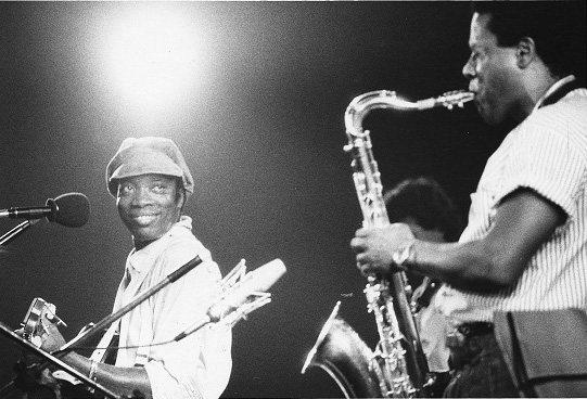 Milton Nascimento e o saxofonista americano Wayne Shorter durante show em São Paulo. Anos 90.