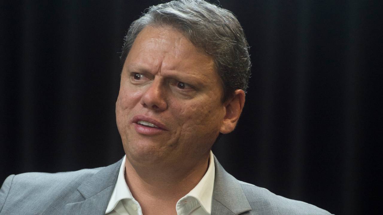 O ex-ministro de Infraestrutura e pré-candidato ao governo de São Paulo Tarcisio de Freitas durante a gravação do programa Amarelas On Air, de Veja -