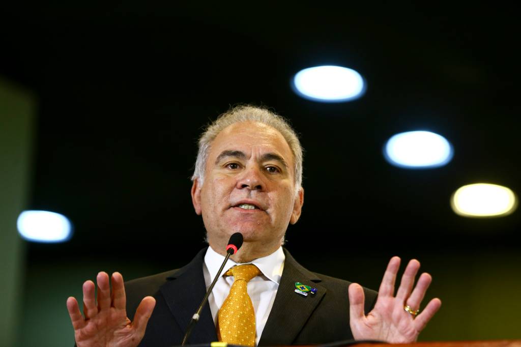 Comissão no Senado quer que Queiroga explique preço de medicamentos